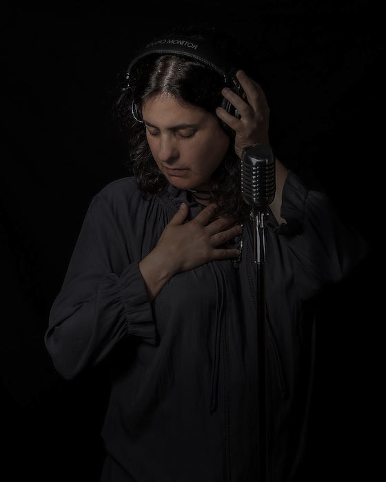 Susan Davis is listening. | © Matt Giraud Photography