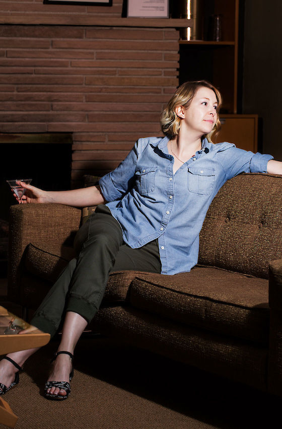 Kara Brennan lounges in the Sinatra suite, Orbit In!, Palm Springs, California | © Matt Giraud Photography