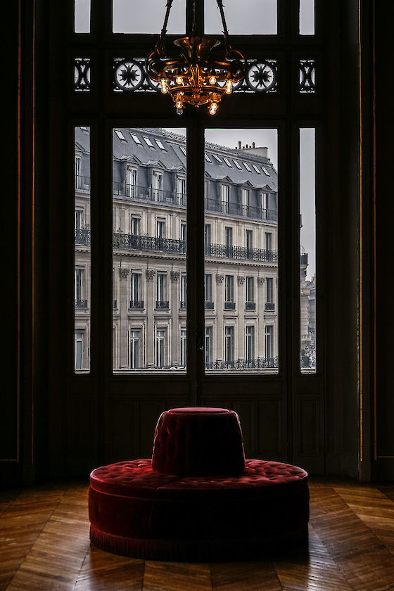 An eddy of calm off the Rotunde du Glacier, Palais Garnier, Paris, France | © Matt Giraud Photography