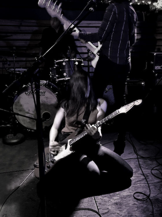 Jessica Boudreaux, lead guitar and vocals, Summer Cannibals, Portland Oregon | © Matt Giraud Photography